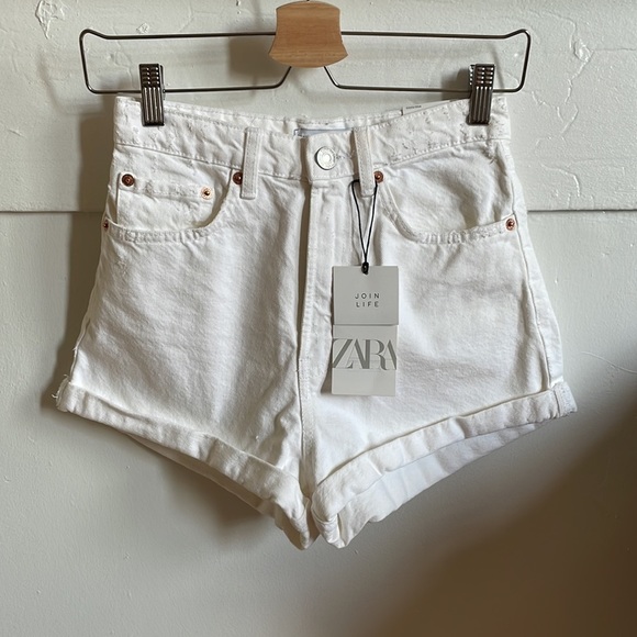 ZARA Women’s White Jean Shorts NWT - Picture 2 of 6